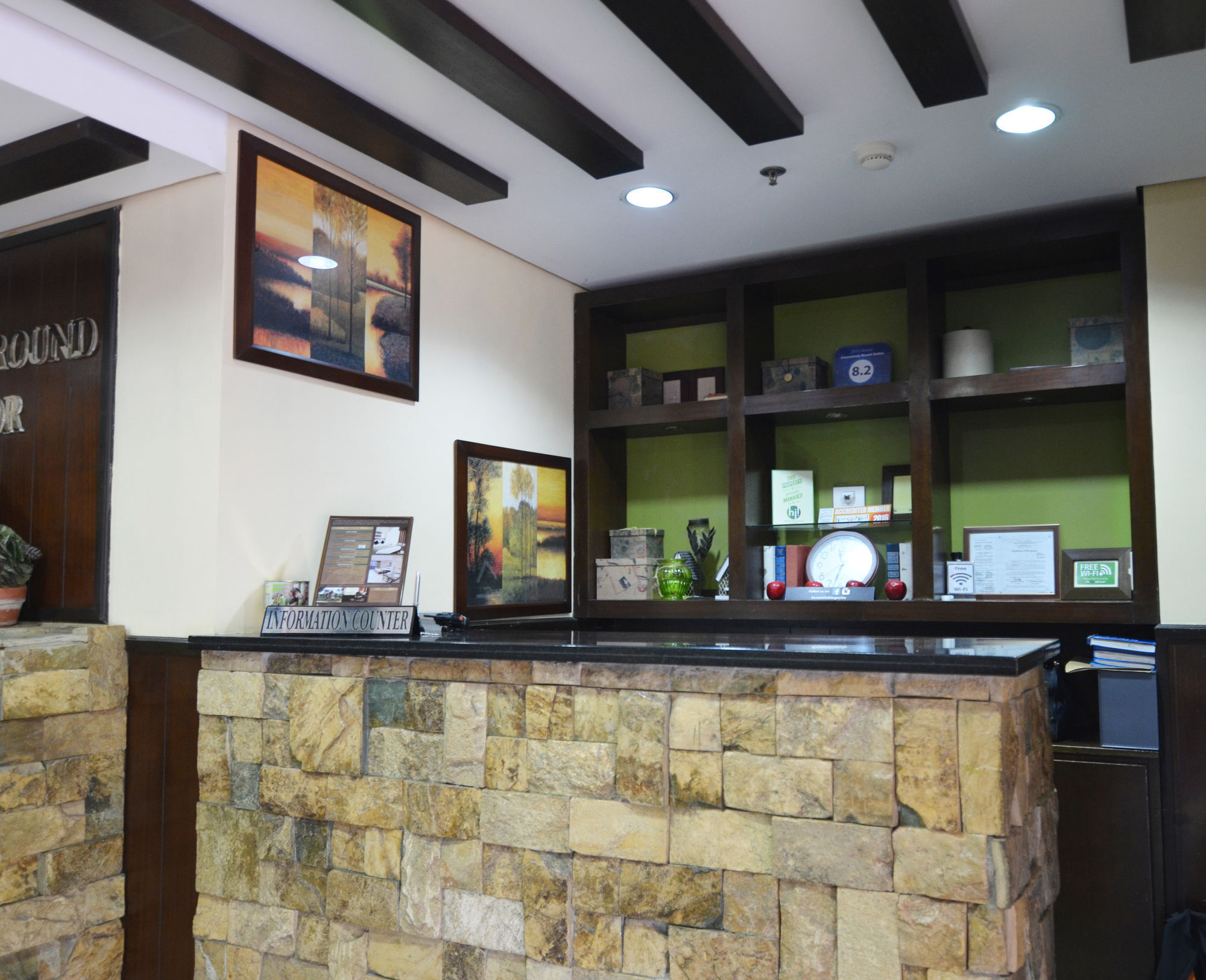 Crosswinds Resort Suites Tagaytay City Luaran gambar