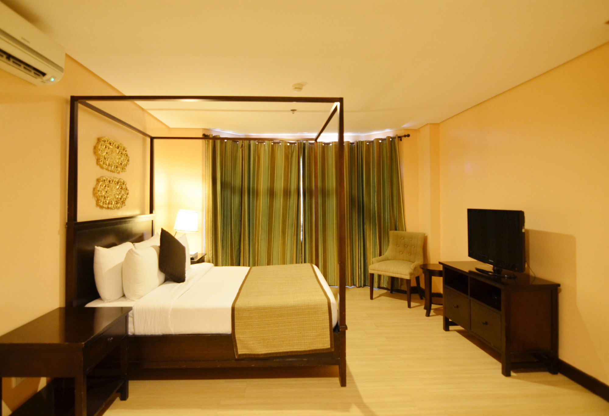 Crosswinds Resort Suites Tagaytay City Luaran gambar